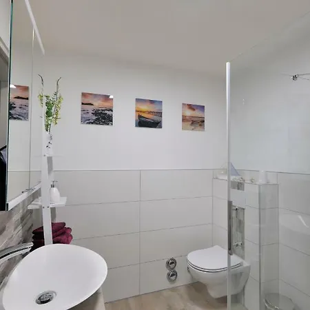 Seenah Apartman