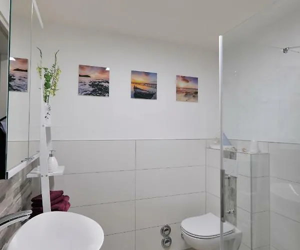 Seenah Apartmán